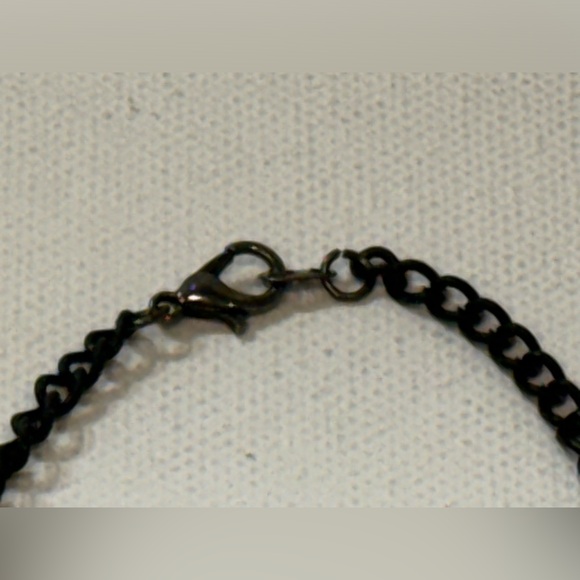 Beetlejuice Sandworm Short Choker Necklace - Picture 4 of 5